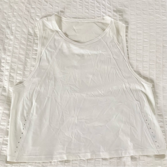 lululemon athletica Tops - LULULEMON Lightweight Sleeveless Tank White Sz 4-6